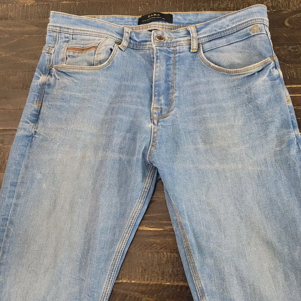 Zara Men's Premium Denim Slim Jeans Light Wash 32x30 Casual